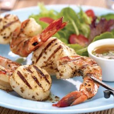 shrimp-scallop-skewers